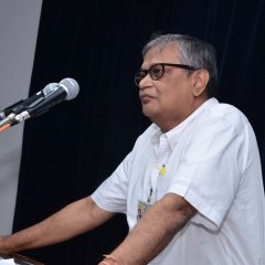 Dr. Sekhar Basu (then the secretary, DAE) addresses teachers and students at the launch