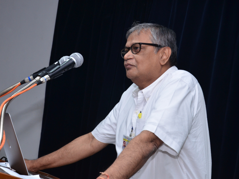 Dr. Sekhar Basu (then the secretary, DAE) addresses teachers and students at the launch